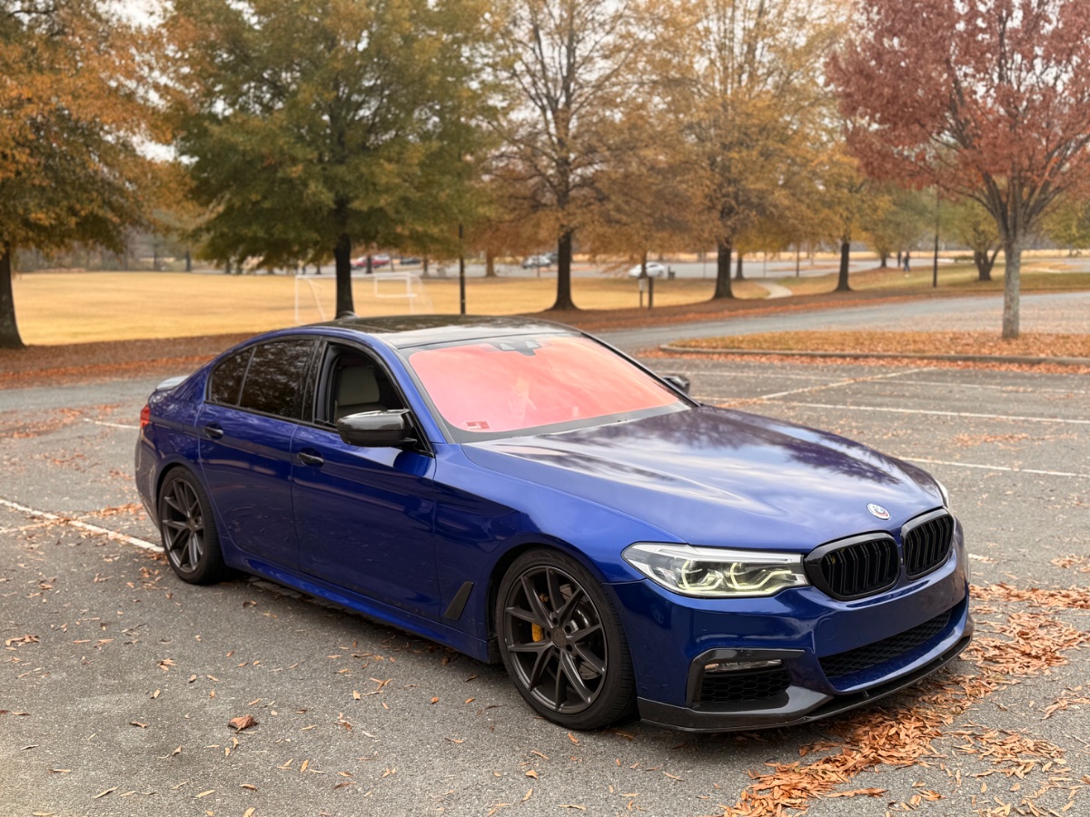 2017 BMW 540i xDrive build card